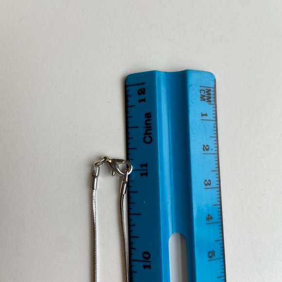 Sterling Silver American Indian Bear Fetish with Opal Inlay - Picture 4 of 10